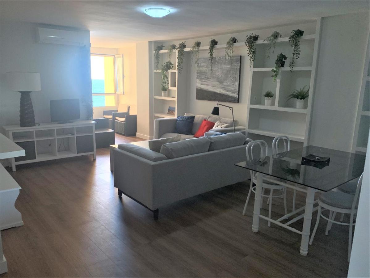 Piso Amplio Frente Al Mar En Pleno Paseo Maritimo. Appartement Cádiz Buitenkant foto